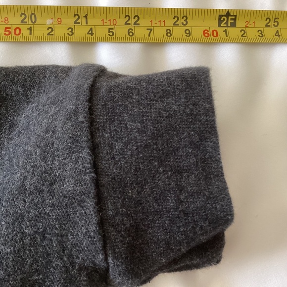 Men’s Orvis Gray 1/4 Button Down Pullover Size Medium - Picture 4 of 10